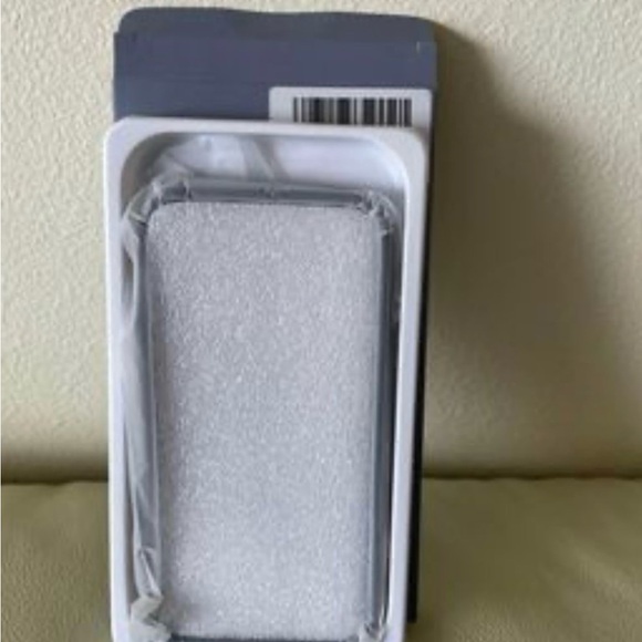 MGNAOOI Magnetic iPhone Case - Picture 5 of 10